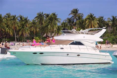 Private Yacht Rental From Cancun