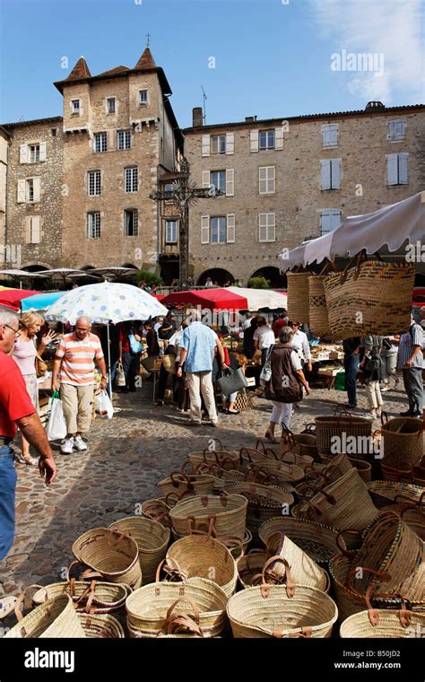 Market stalls at Villefranche de Rouergue Stock Photo - Alamy