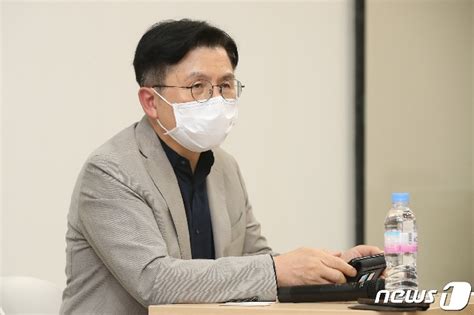 사진 황교안 윤석열 안철수 홍준표 김동연 다 들어와야 머니투데이