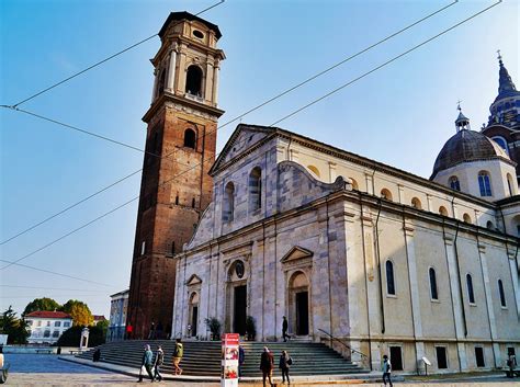 Top 10 most BEAUTIFUL churches in Italy you NEED to see