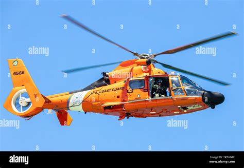 The coast guard coming to the rescue Stock Photo - Alamy