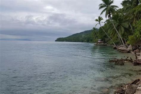 Balet Samal Rest House-Superb Beach View Has Private Yard and Parking ...