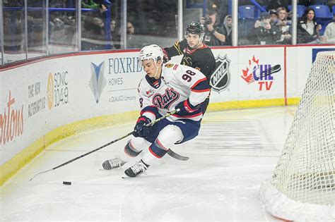 Connor Bedard's Regina Pats play against Vancouver Giants. - North ...