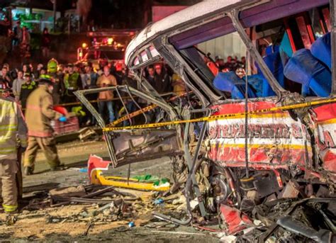 Grave accidente en la autopista Medellín Bogotá tres muertos y 12