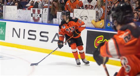 Rit Rides Big Third Period To Win At Canisius Pickin Splinters