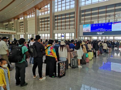 How To Take The Train From Vientiane To Luang Prabang Mai And Chris