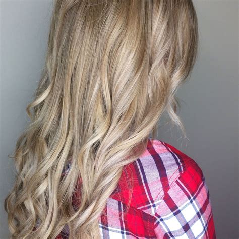 2022 Latest Wheat Blonde Hairstyles