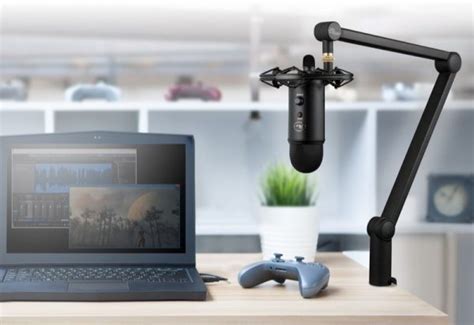 Blue Designs Compass microphone boom arm review - The Gadgeteer