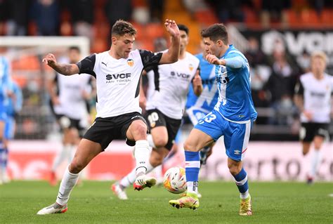 Horario Y D Nde Ver Por Tv El Rayo Vallecano Valencia De Laliga Santander