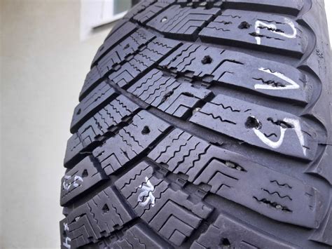 215 60 16 Goodyear 4шт шини резина зима 215/60 r16: 950 грн. - Автошини ...