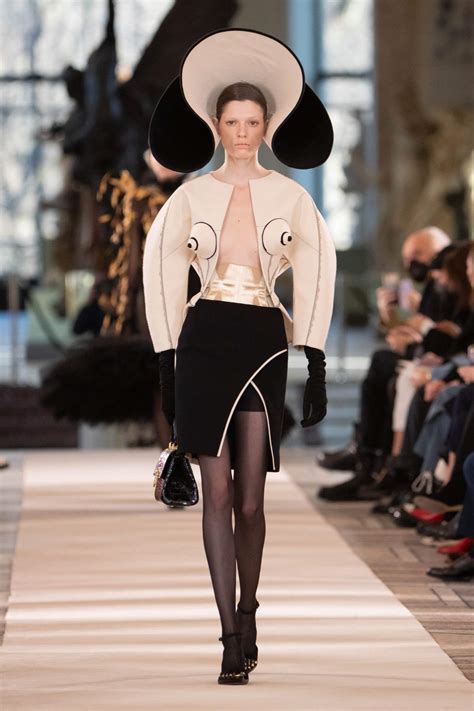 Schiaparelli Schiaparelli Presents Its New Haute Couture Spring Summer