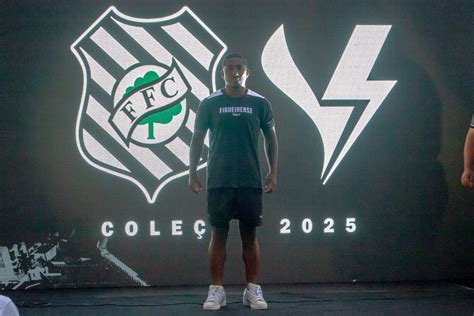 Como é o novo uniforme do Figueirense que será utilizado na temporada 2025