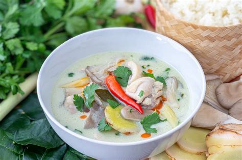 Sopa Tom kha kai a incrível sopa de frango tailandesa Jef2