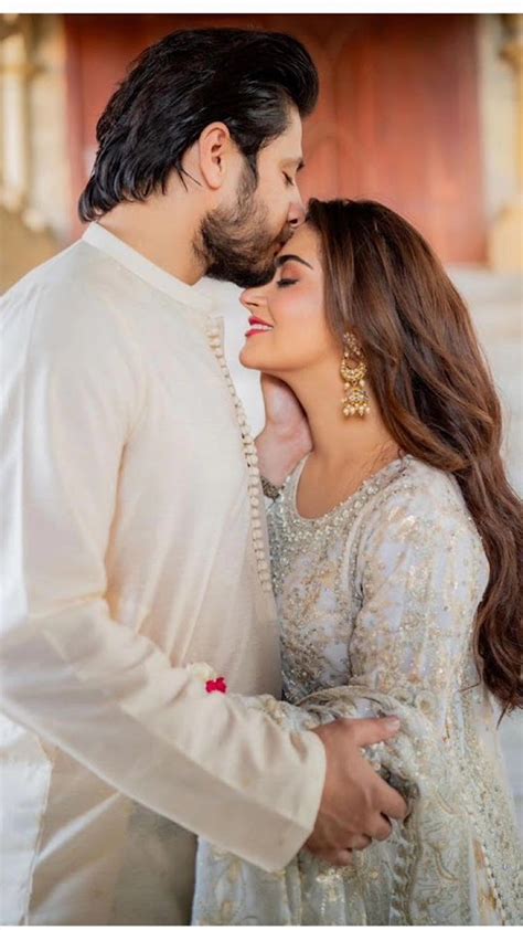 Hiba Bukhari Romance With Her Husband Hibabukhari Youtube