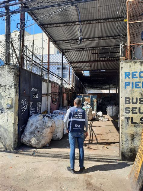 Ferro velho do Engenho de Dentro é interditado cerca de 20 quilos de