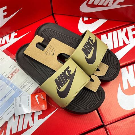 Сланцы Nike - купить с доставкой по выгодным ценам в интернет-магазине ...