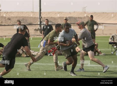 U S Marines Playing Football Hi Res Stock Photography And Images Alamy