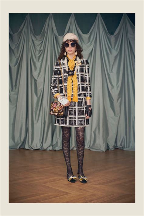 VALENTINO-Resort-2025-Collection-Style-Fashion-Runway-GALLERY-PART-ONE ...