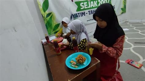 Hangatnya Buka Puasa Sunnah Kamis Di Pesantren Al Hilal