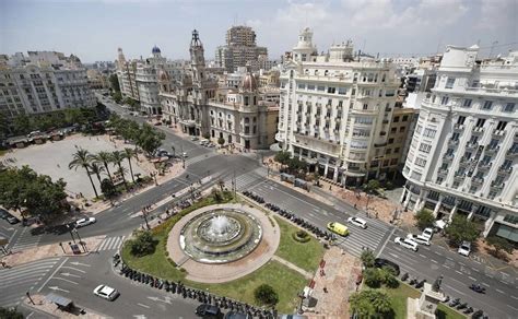 Reforma De La Plaza Del Ayuntamiento De Valencia La Plaza Del