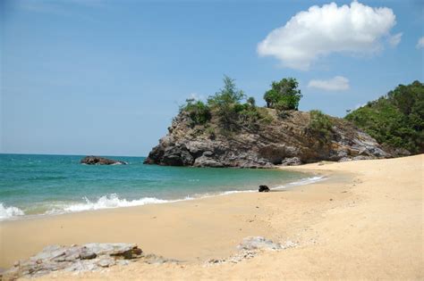 Tarikan Apa Ada di Pantai Batu Buruk Utk 2018 & Peta Ke Sini