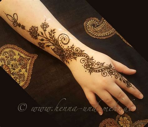 Henna Tattoo Zubeh R Berlin Henna Kunst Mehndi Henna Malerei