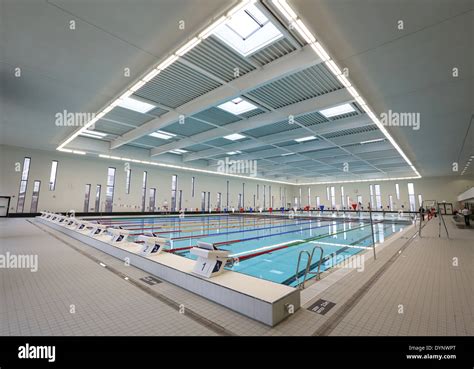 The 50 metre swimming pool at Aberdeen Aquatic Centre, at Aberdeen Stock Photo: 68708048 - Alamy