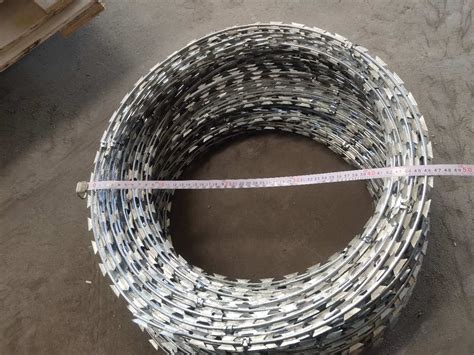 Bto Hot Dipped Galvanized Concertina Razor Wire China Concertina