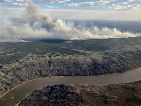 Fort Mcmurray Under Evacuation Alert Because Of Out Of Control Wildfire