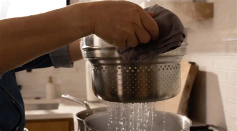 Colander vs. Strainer: The Main Differences | Made In - Made In