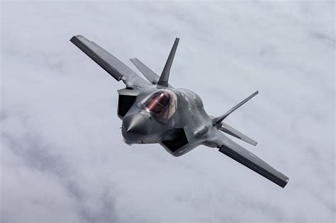 Download Warplane Aircraft Jet Fighter Military Lockheed Martin F 35 Lightning Ii Hd Wallpaper