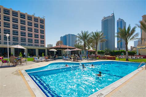 Ajman Beach Hotel - 4