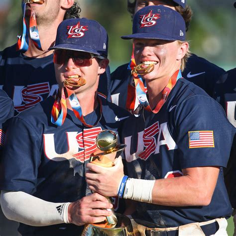 Max Clark and Kevin McGonigle (Tigers 3rd and 37th pick) celebrating