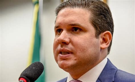 Deputado Hugo Motta é escolhido para relatar projeto que torna doação