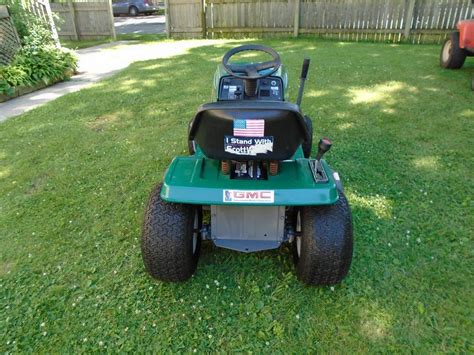 1842H MTD Yard Machines Riding Lawn Mower 18 HP Twin Hydrostatic