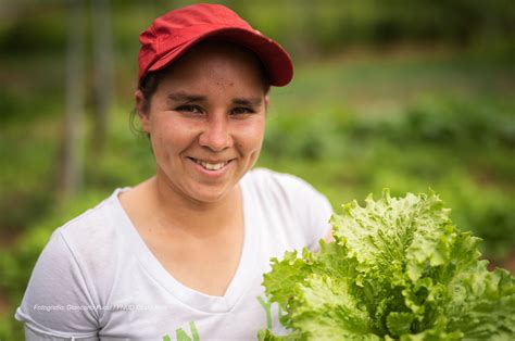 Las Mujeres Rurales Son Un Pilar Para Disminuir La Pobreza Y Conservar