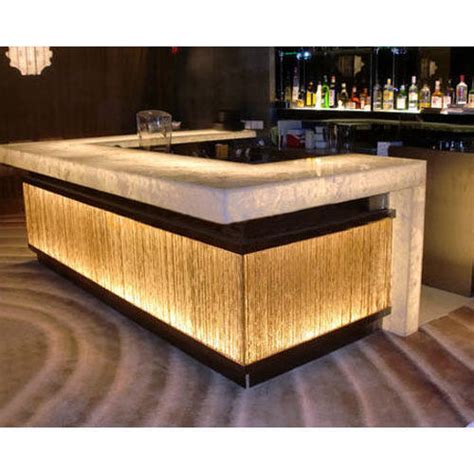 Modern Design 35 X 3 Feet Polished Wooden Bar Counter For Hotels At