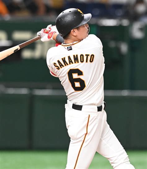 【巨人】坂本勇人「自分の中で大切な数字」通算412本目の二塁打で歴代9位 球団4人目700長打 プロ野球写真ニュース 日刊スポーツ