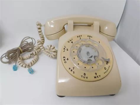 Vintage Western Electric Beige Tan Rotary Dial Desk Phone Bell System