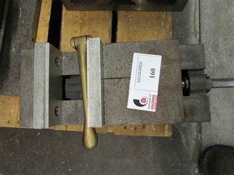 Machines Used Kurt Machine Vise With Aluminum Jaws Handle