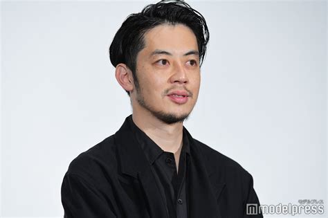 キンコン西野亮廣、先輩芸人からクラウドファンディングで“最高額”30万円の支援受けていた モデルプレス