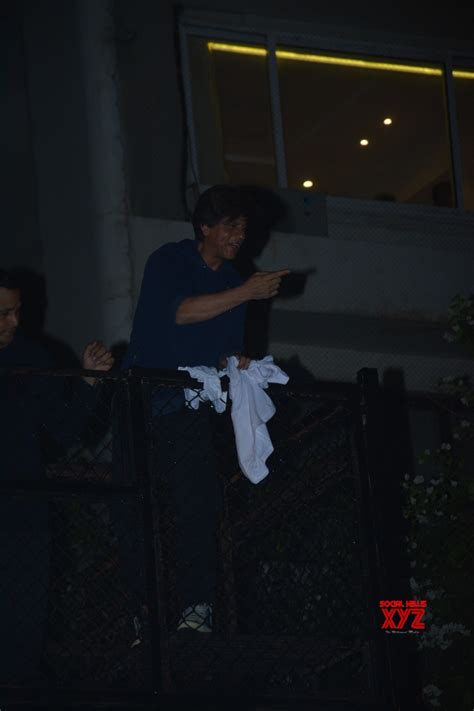 Mumbai Mumbai Shah Rukh Khan Greets Fans On His 53rd Birthday