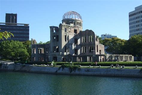 Private Historic And Distillery Chauffeured Tour In Hiroshima