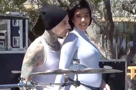 Kourtney Kardashian And Travis Barker Reveal The Sex Of Their Baby