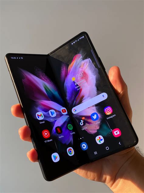 Samsung Galaxy Z Fold Vs Galaxy Z Fold Which Foldable