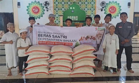 Laznas Bmh Salurkan Bantuan Beras Untuk Santri Se Jawa Barat