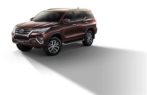 小改款《toyota Fortuner》人氣休旅泰國市場升級發表