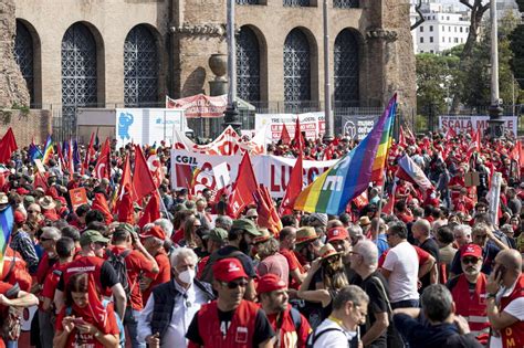 Landini La Cgil In Piazza Non Contro Qualcuno Ma Per Il Lavoro