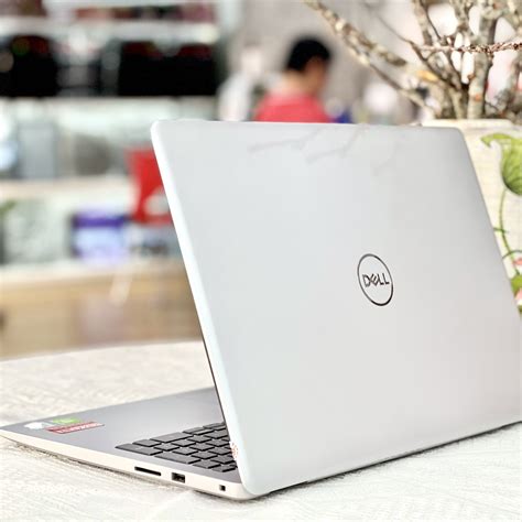 DELL Inspiron 5593 I7 1065G7 RAM8GB SSD 512GB FHD Nividia MX230