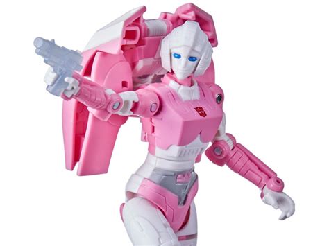 Transformers War For Cybertron Kingdom Deluxe Arcee